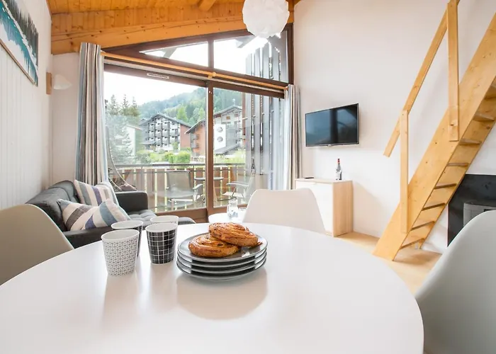 Stunning Renovated Studio With Mezzanine