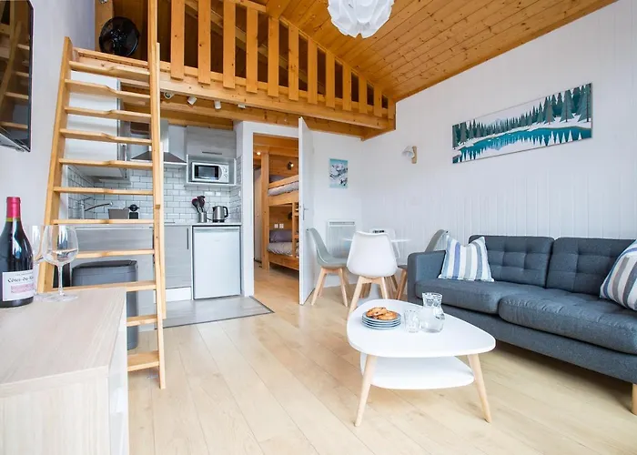 Stunning Renovated Studio With Mezzanine